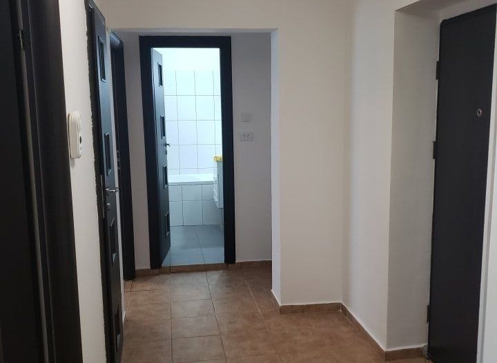 Inchiriez Apartament 2 camere - Poză 10