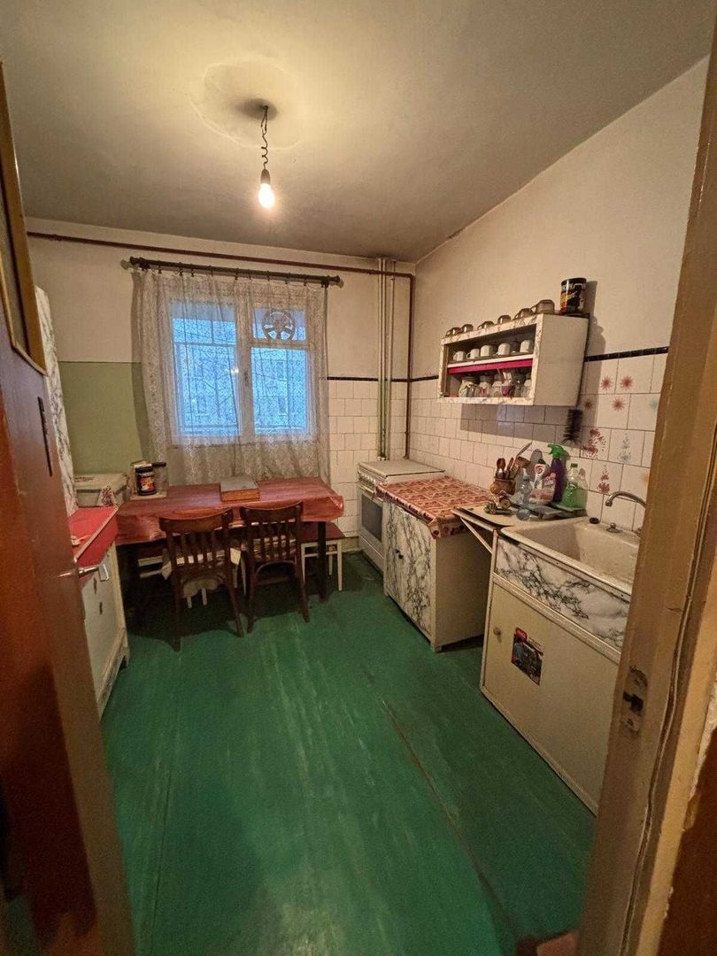 De vanzare apartament 3 camere Veteranilor - Poză 3