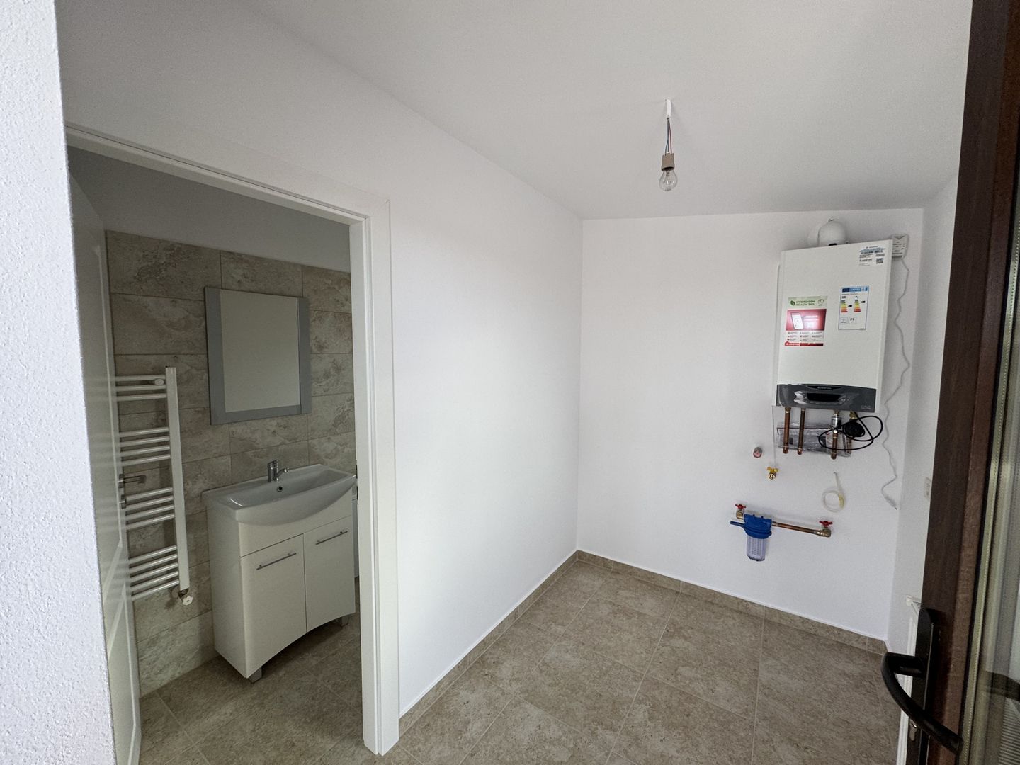 Casa Individuala Parter,Sanmihaiu Roman,3 Camere,Toate Utilitatile - Poză 14