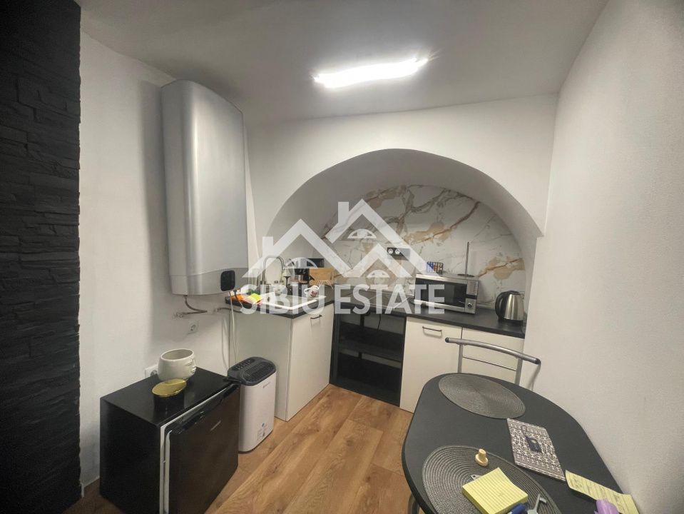 Garsonieră modernă, de vanzare, ultracentral–ideală pentru locuit sau investitie - Poză 4