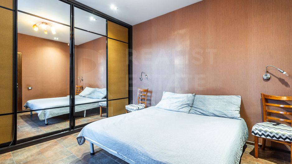 Vanzare spatiu comercial de 256 m2 în centrul capitalei - Poză 4