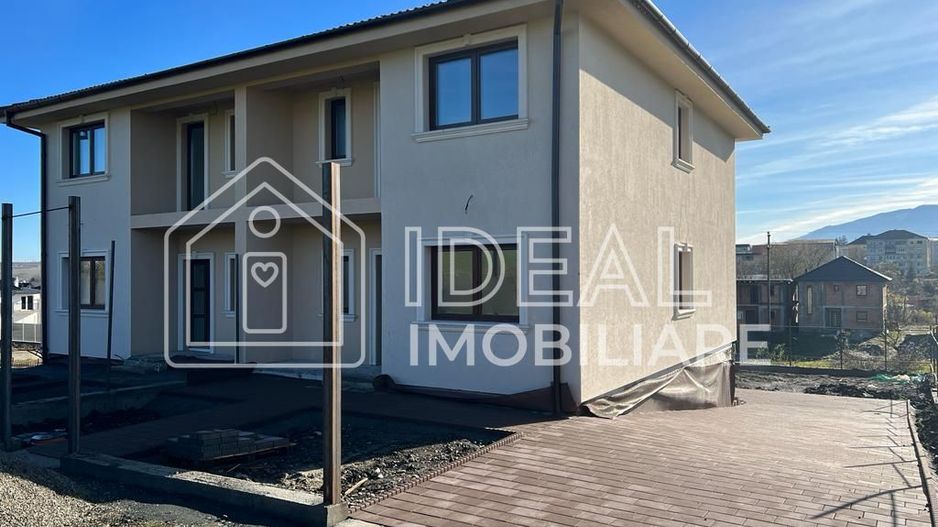 Casa Tip Duplex cu 4 camere si 366 mp teren, in Cisandie - Poză 14