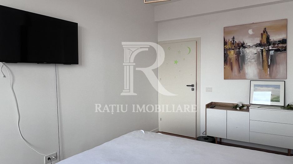 Penthouse cu Design Eclectic | Central | Panoramă Unică | Oradea - Poză 12