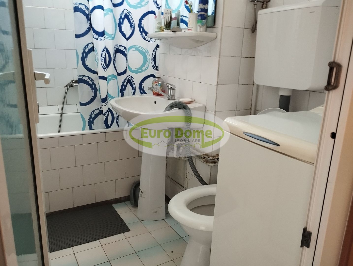Inchiriere  apartament de 2 camere decomandat - Poză 7