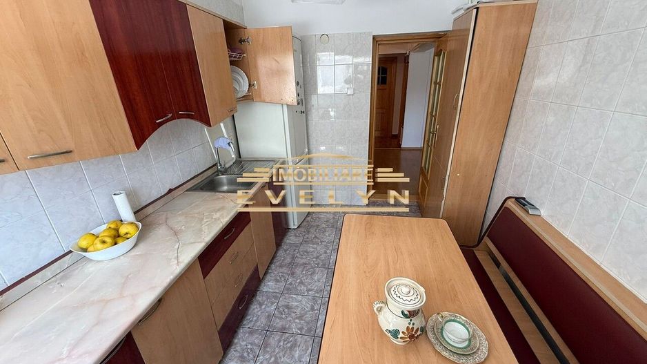 Apartament 4 camere  | Etaj 1 | Zona Școala Nr. 6 – Str. Bucovina - Poză 5