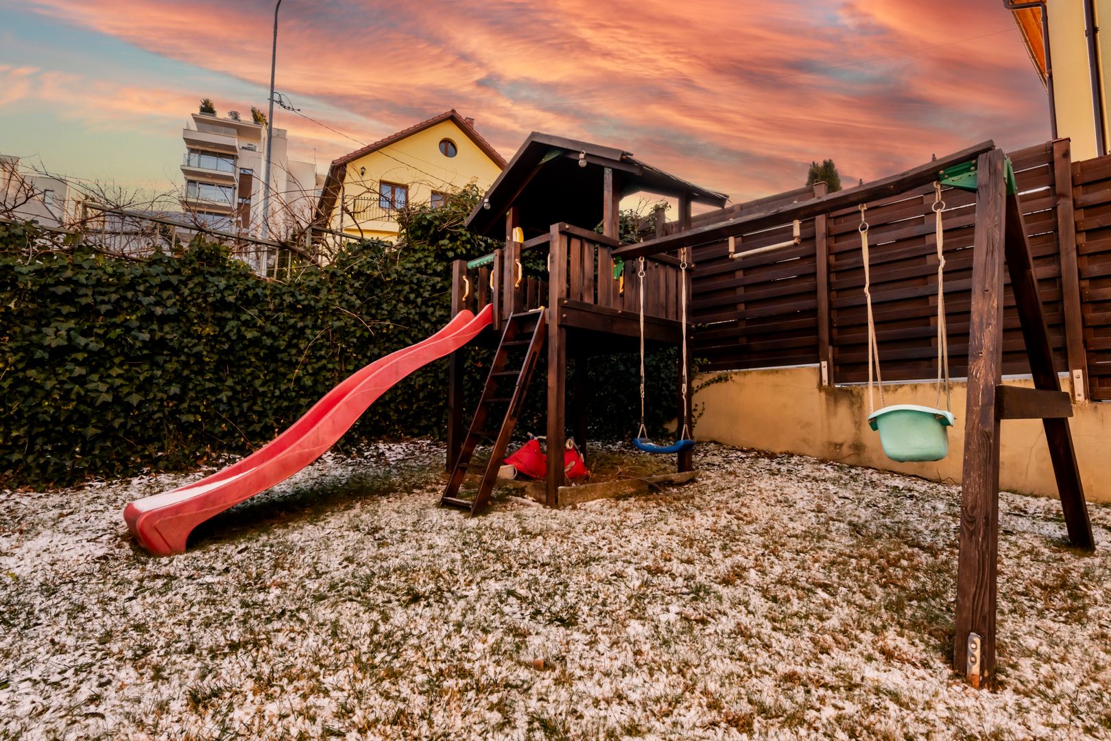 Casa individuala | 255mp s. desfasurata | teren 473mp | D+P+E | Gruia - Poză 20