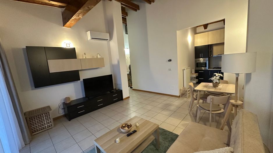 Apartment 2 canere la intrare in Dumbravita - Poză 2