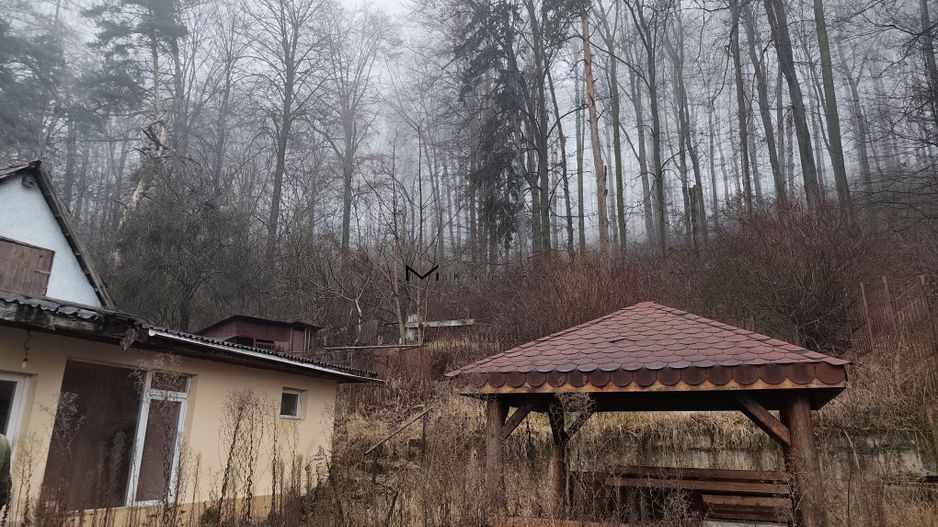 Proprietate amplă cu două case și teren generos, Brașov – str. Cariere - Poză 21