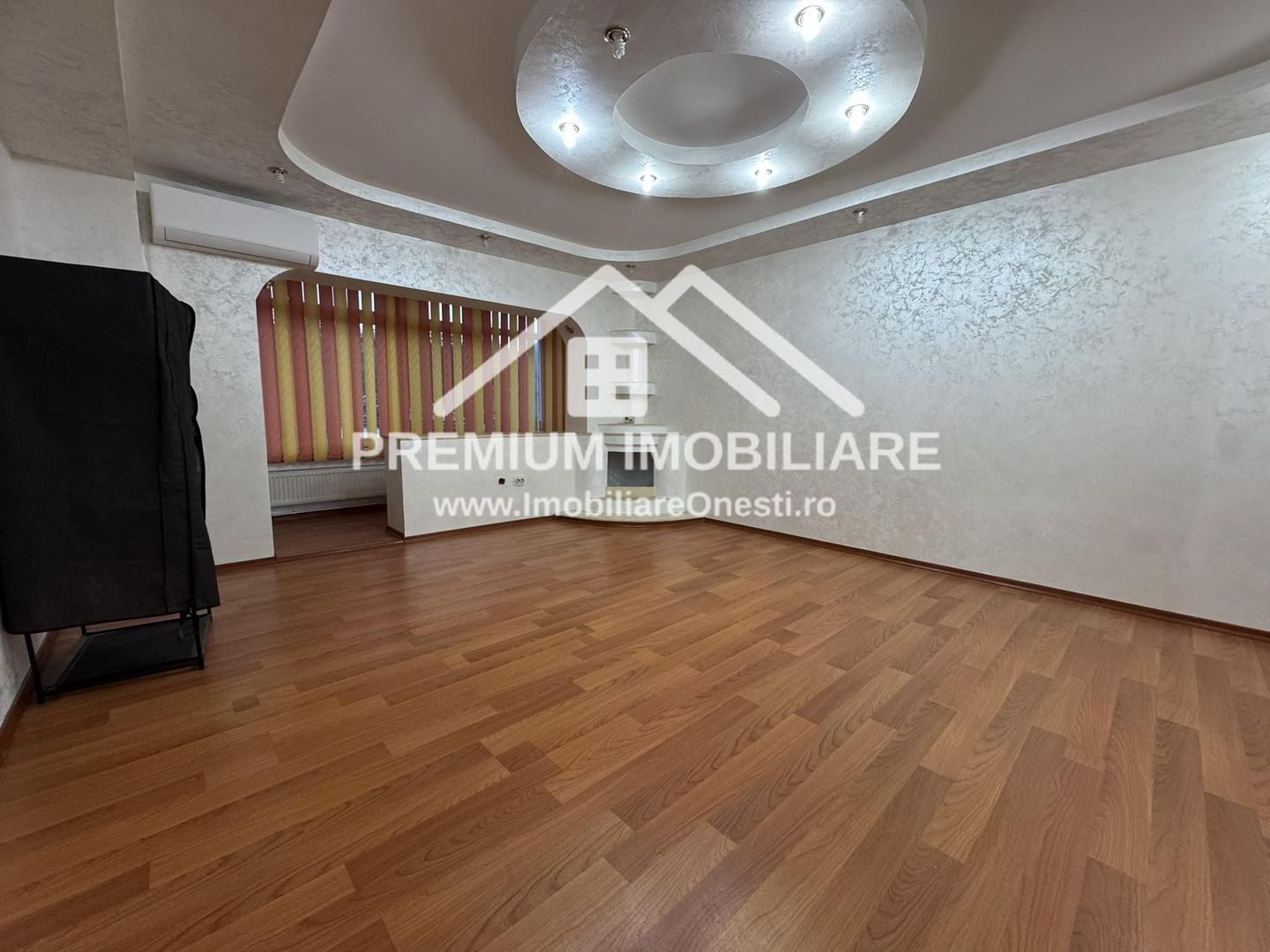 Apartament 3 Camere - Zona MAL - 98 mp - Poză 1