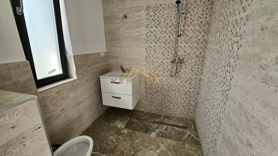 Vila 4 camere in centrul comunei Berceni - Poză 13