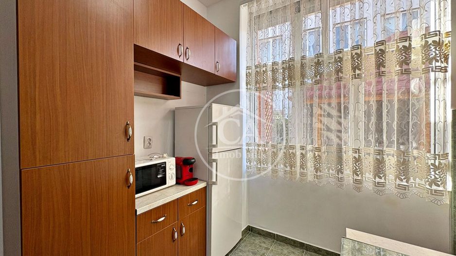 Casă de închiriat cu 3 camere în zona Centrală, Oradea. - Poză 6