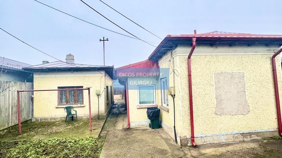 Casă de vânzare – Strada Ramadan - Poză 1