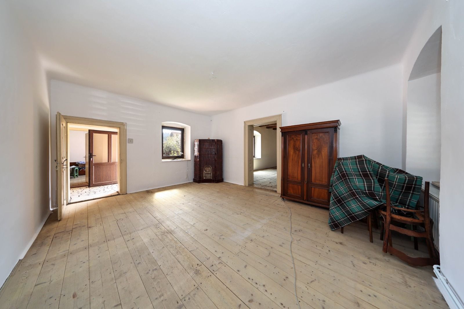 Casă Săsească Autentică cu Șură Impresionantă în Cristian – Teren 2729mp - Poză 23