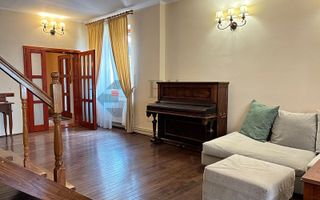 Casa ultracentrala - o oaza de liniste in inima orasului - Poză 13