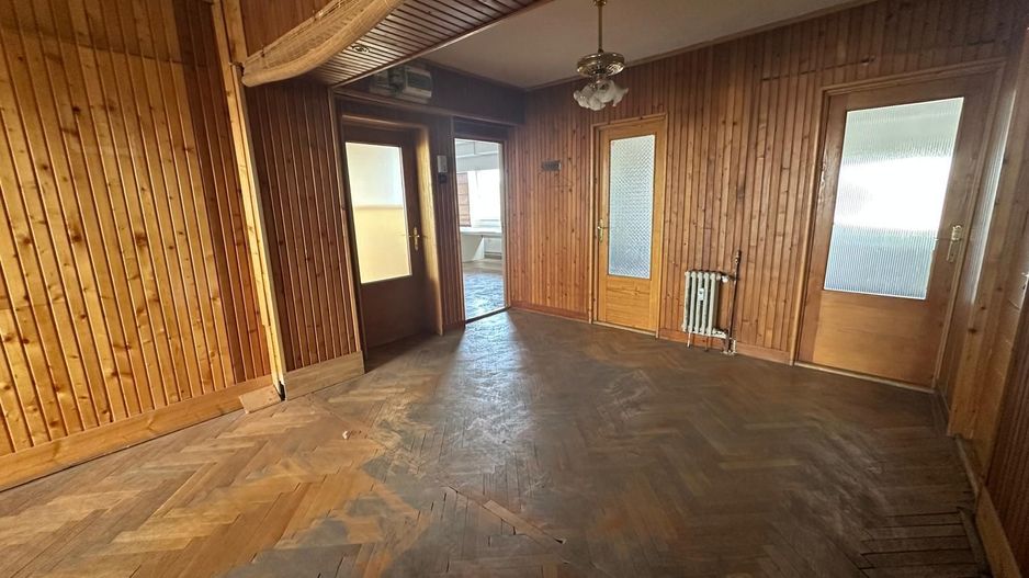 Apartament 4 camere – Ultracentral, Bld. Magheru, Oradea-149.900 euro - Poză 8
