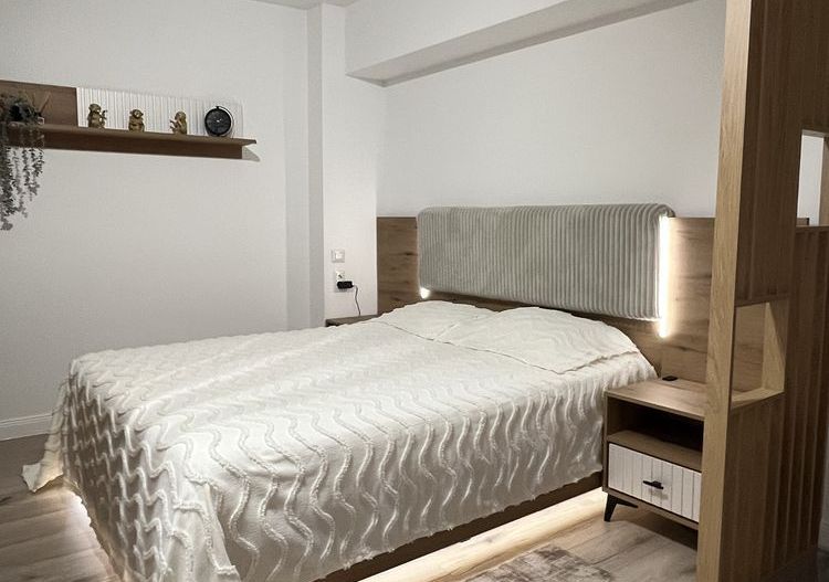 Apartament NOU 1 camera studio 35 mp, Central Palas Mall 109000 euro - Poză 1
