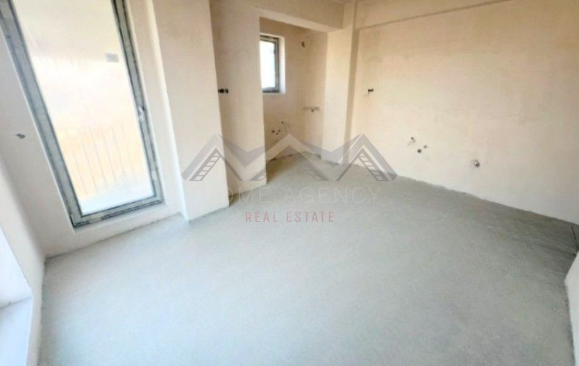 Apartament 3 camere Otopeni central | bloc cu lift, parcare - Poză 2