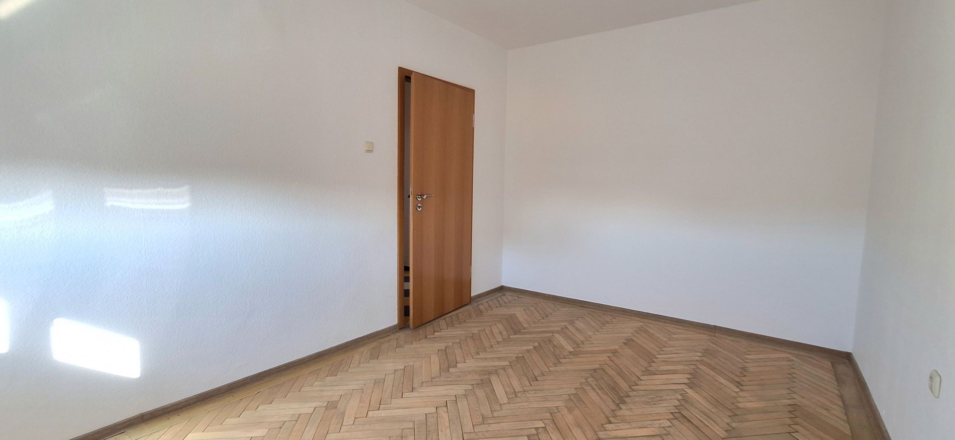 Apartament cu 2 camere - P-ta 700/Business Center - Poză 15