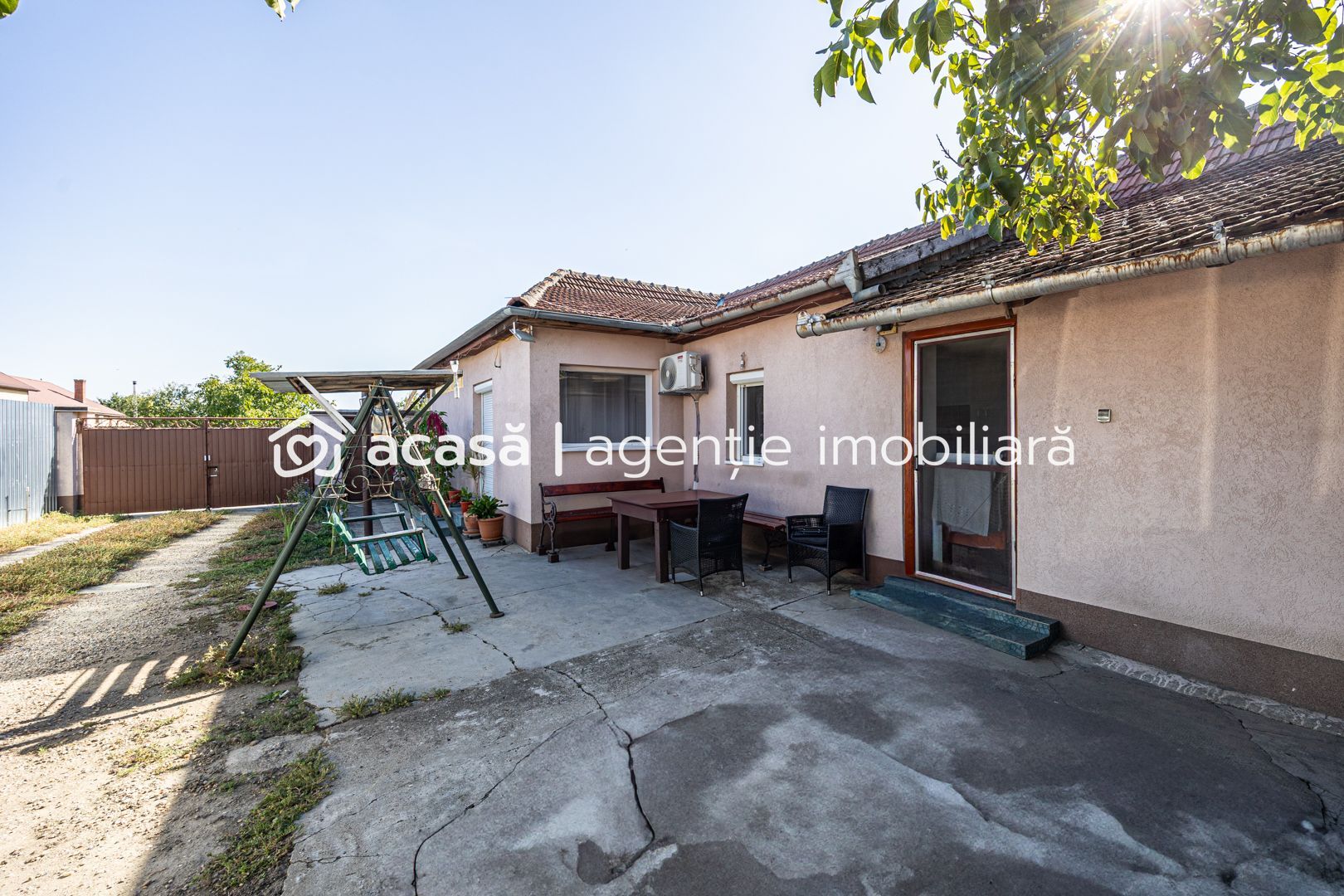 Preț redus! Casă în localitatea Turnu - Poză 10