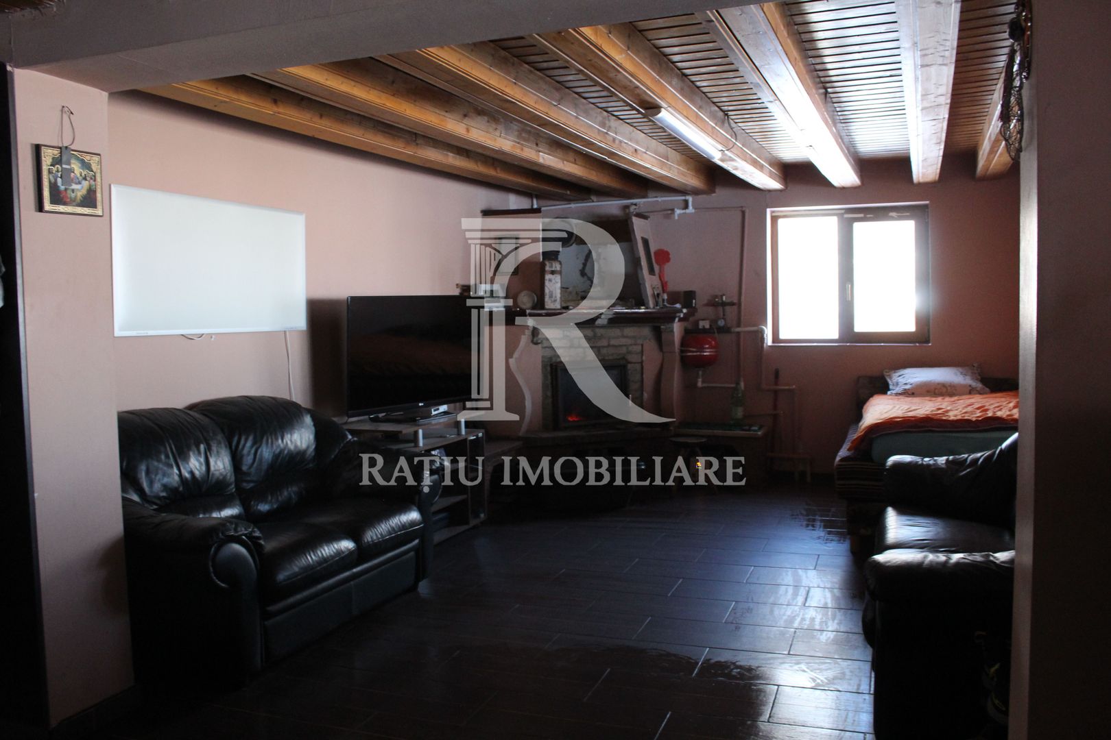 Proprietate rară | 4458 mp teren intravilan | Casă solidă, natură, liniște totală. | Bratca, Bihor. - Poză 5