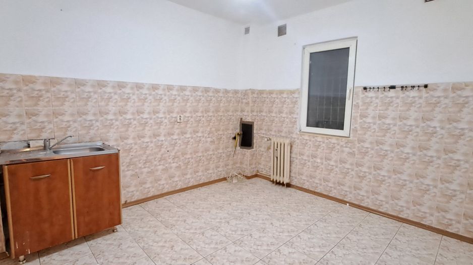 Pantelimon, Liceul Lucian Blaga, bloc reabilitat, fara risc seismic - Poză 10