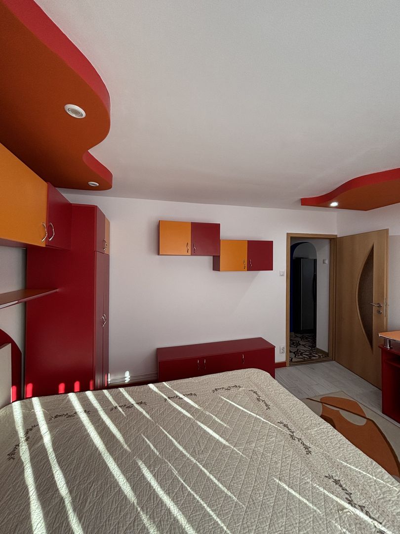 Apartament generos 2 camere - Poză 18