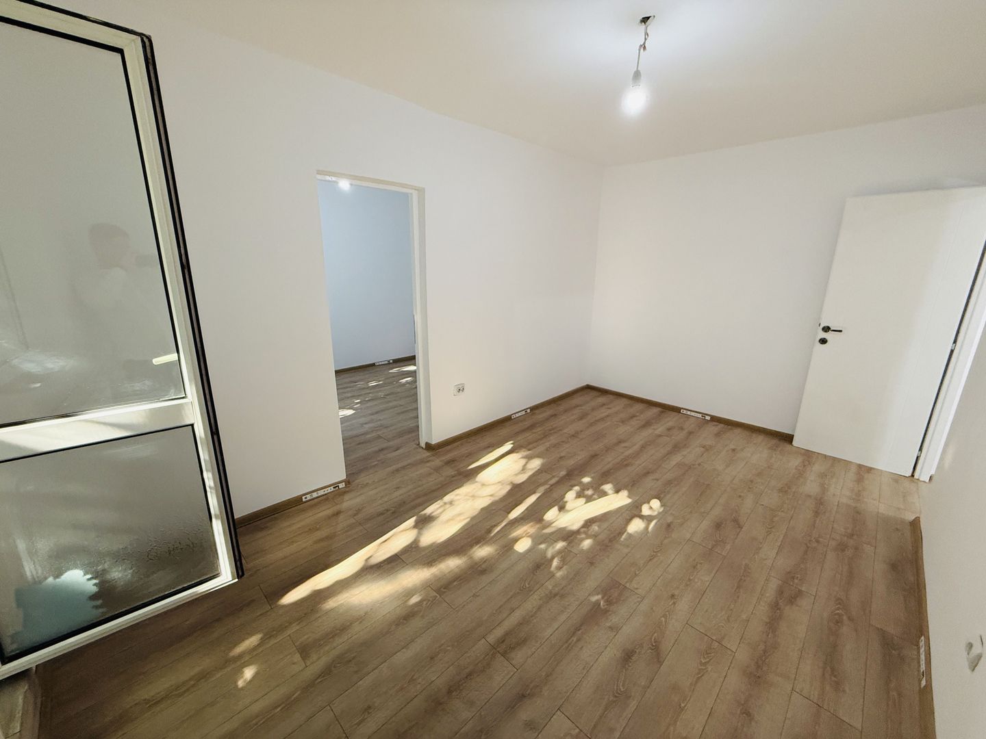 Șagului | 2 camere | Renovat recent | Etaj intermediar | Zonă verde - Poză 8