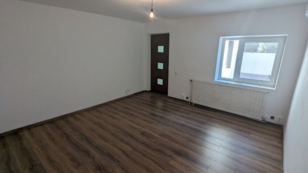 Casa Crangasi | 3 Camere | 5 min de mers Metrou Crangasi - Poză 3