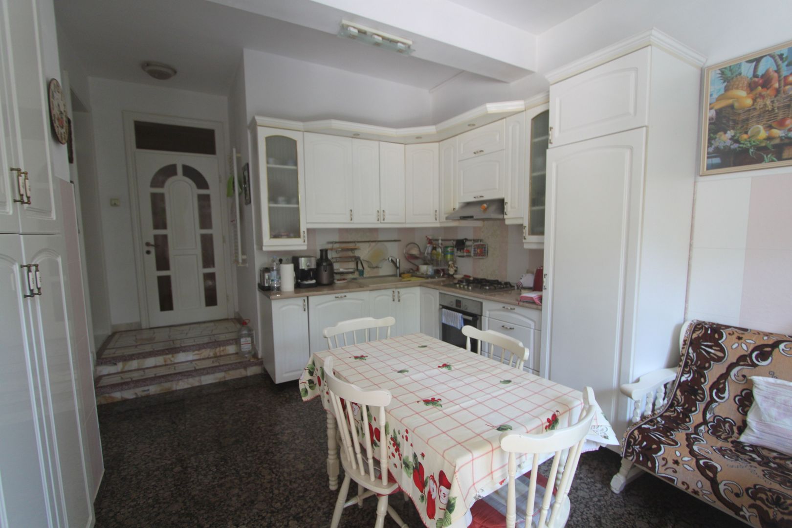 Casă / Vilă cu 8 camere de vânzare în zona Semicentral - Poză 15