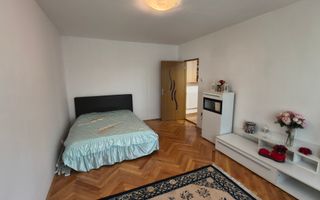 Apartament 3 camere/ Decomandat/ 2 Bai/ Parter/ Bd. Pandurilor - Poză 1