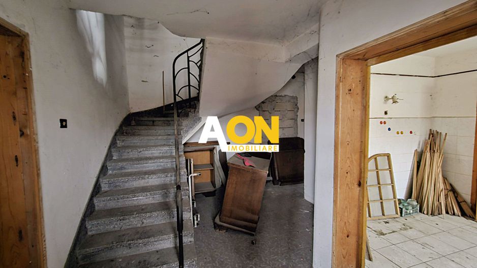 Casa cu 7 camere, 700 mp teren, deschidere la 2 strazi, zona Centru - Poză 10