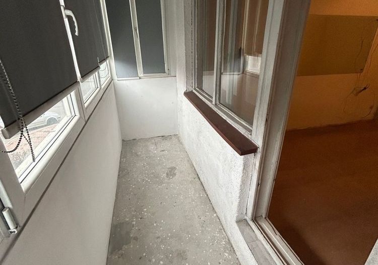 Vânzare apartament  dec.2 camere, 2 balcoane, bloc 77, Titan- 7 min metrou - Poză 7