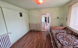Casă veche cu 3 camere, 259 mp teren, la asfalt, zona Prefectura - Poză 8