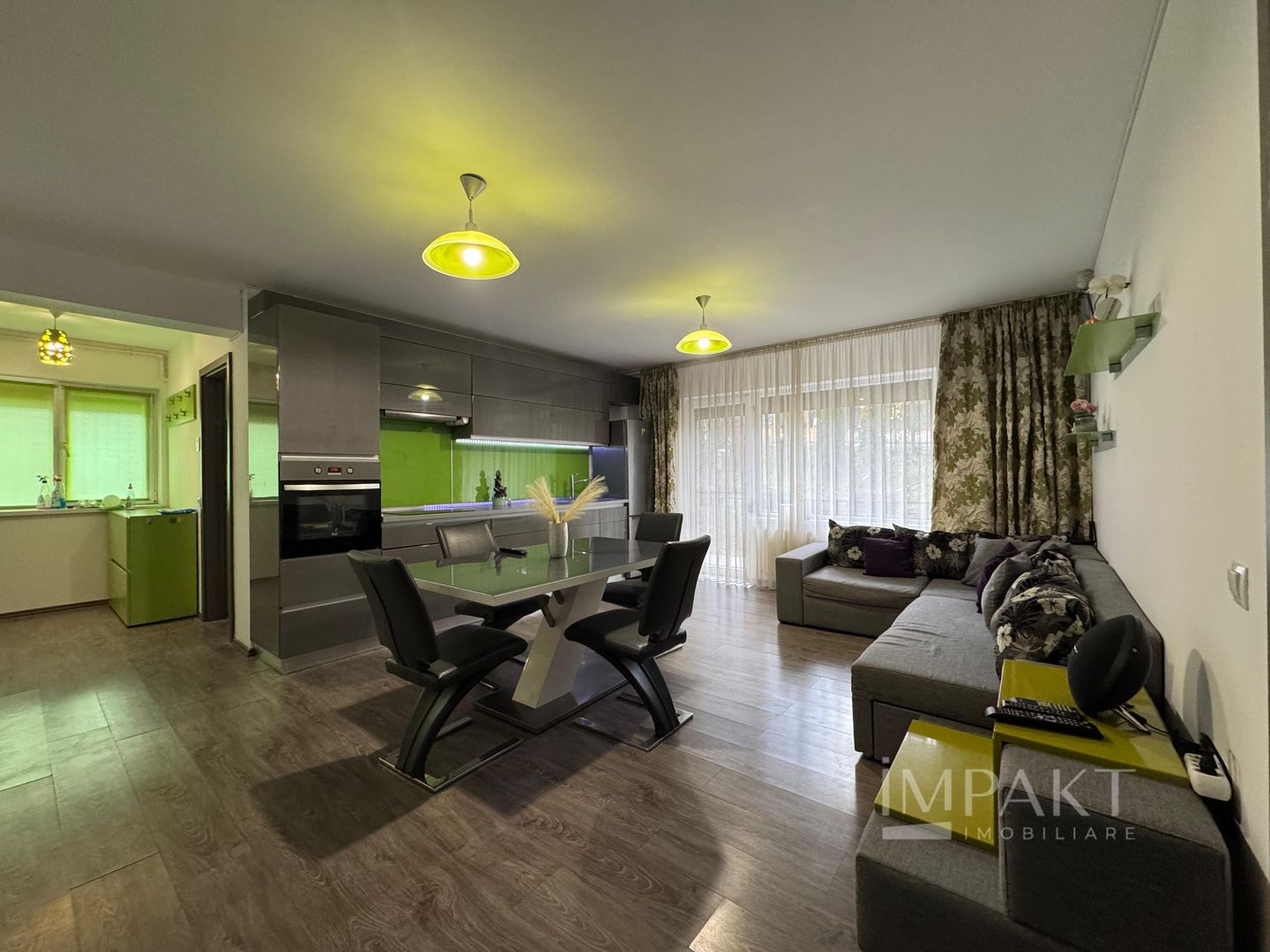 Apartament 4 camere cu terasa, Prima inchiriere zona Câmpului parcare - Poză 2