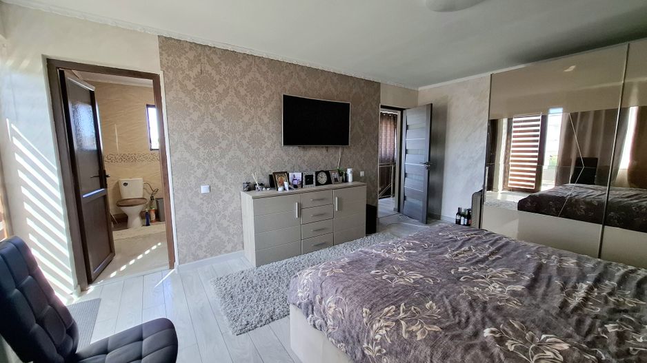 Casa P+1E, cu 5 camere, Strejnicu - Poză 14