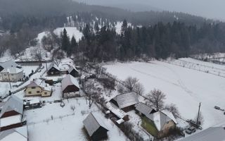 CASA DE VANZARE + ANEXE 2500 MP / PUTNA - Poză 15