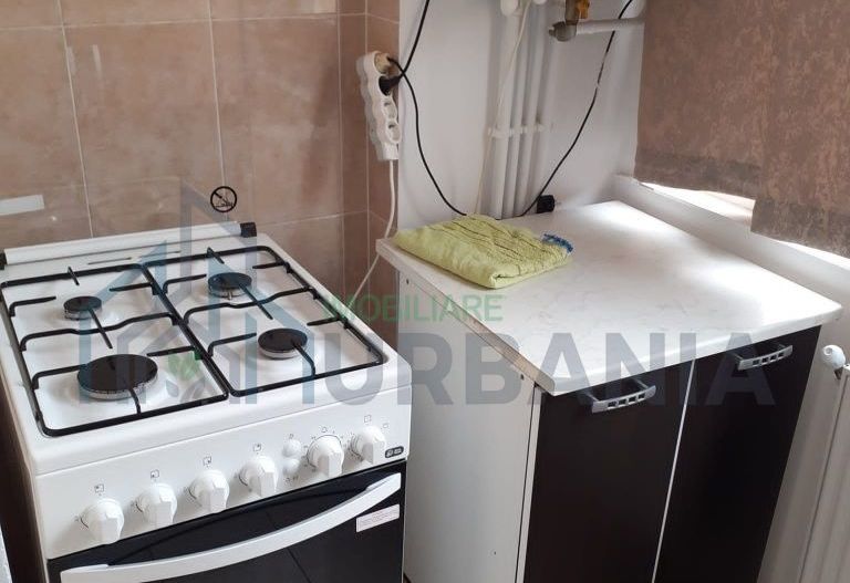 Inchiriez apartament 2 camere decomandat.#. - Poză 4