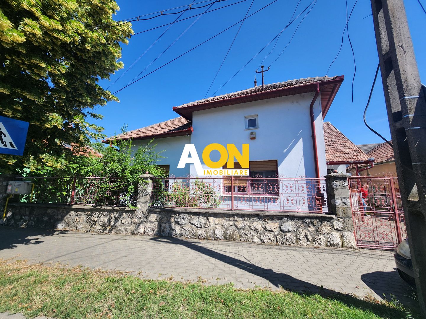 De vanzare casa 5 camere, 655mp teren, zona Cetate - Poză 1