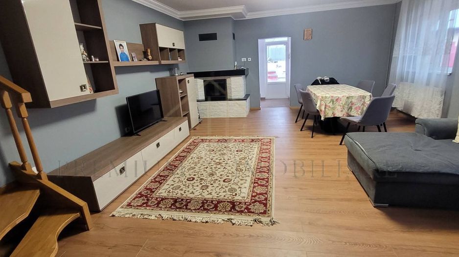 Casă P+M de vânzare la 11 km de Onesti spre Bacau - Poză 3