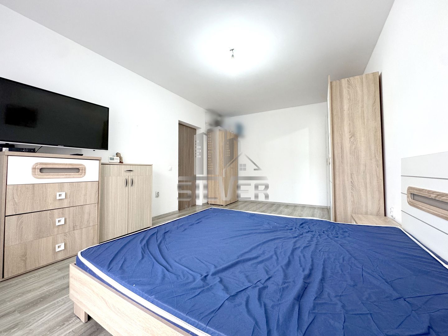 Apartament dec.cu o camera /36 mp/zona strazii Privighetorii. - Poză 3