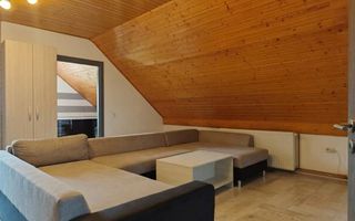 Casă individuală cu 2 apartamente și anexă generos de 100 mp - Poză 10