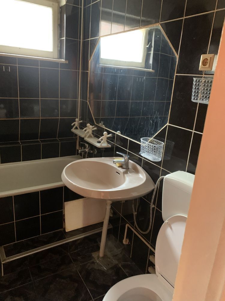 BRASADAS vinde ap 2 cam etaj 2/4 zona CENTRALA. - Poză 6