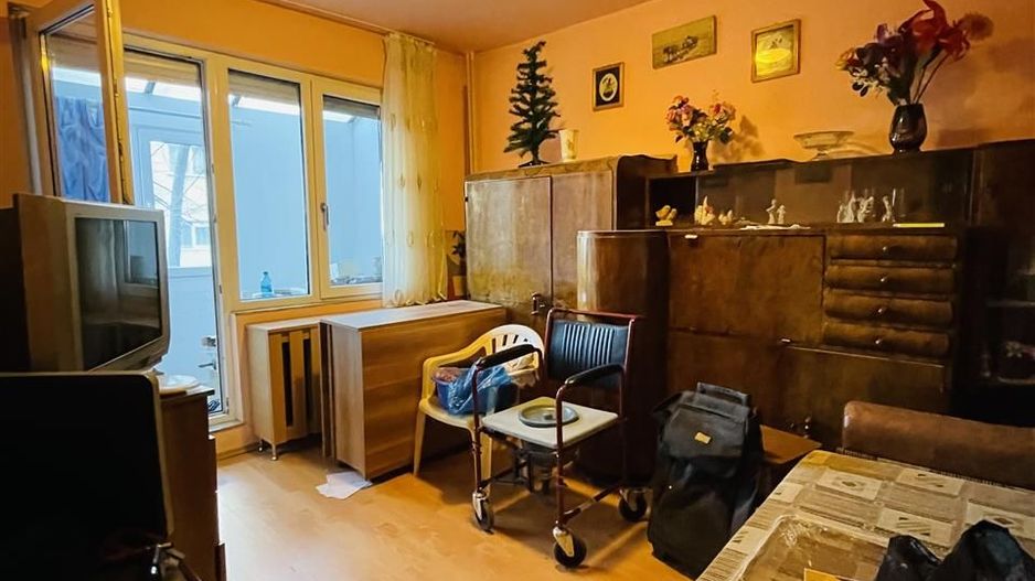 Apartamentï¿½cu 2ï¿½camere tip AN decomandat zona Iosia. - Poză 3