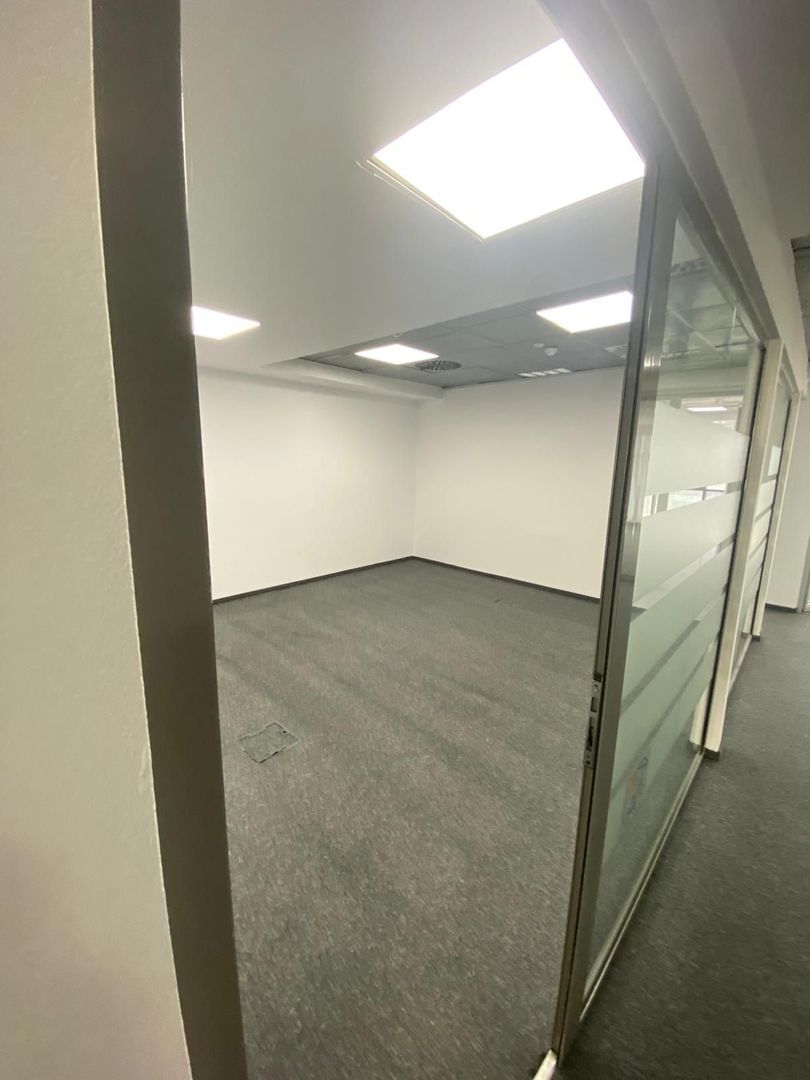 SPATIU BIROURI ZONA VICTORIEI - Poză 6