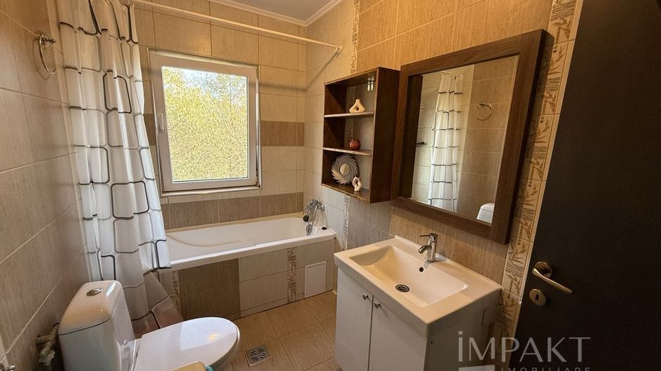 Apartament decomandat de vanzare- zona VIVO - Poză 4