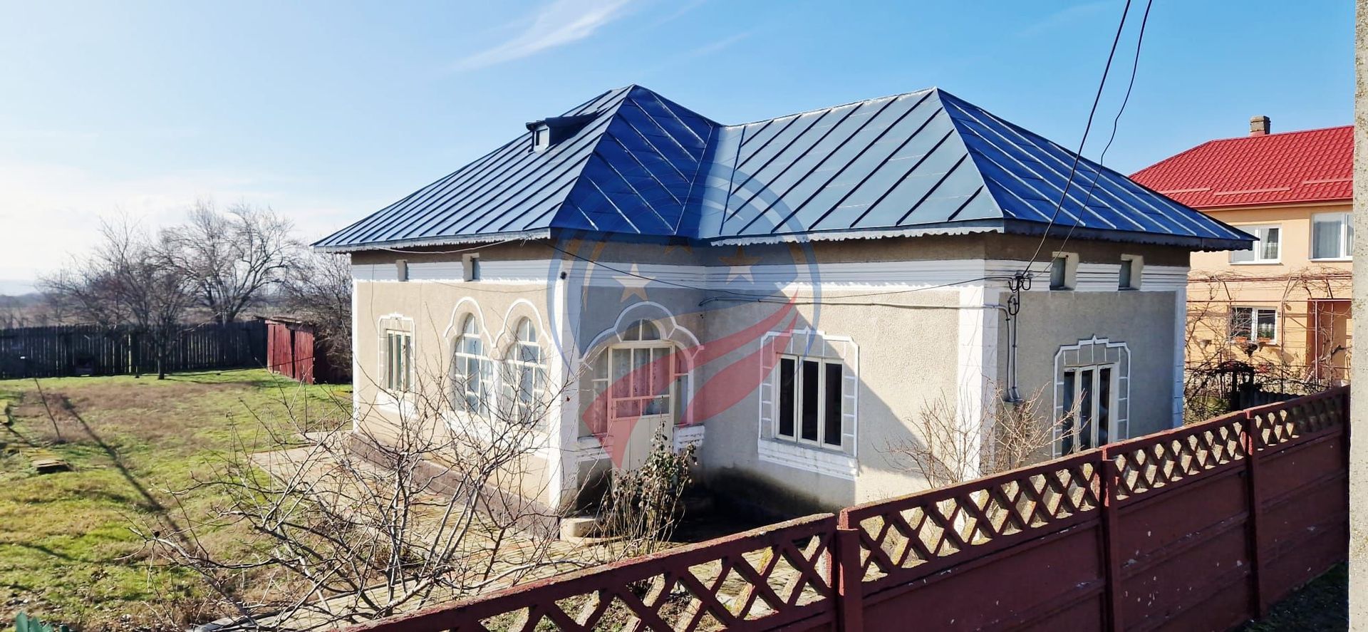 Casa Bradesti  teren  intravilan 7952 mp  deschidere 33 m la DE 70 - Poză 2