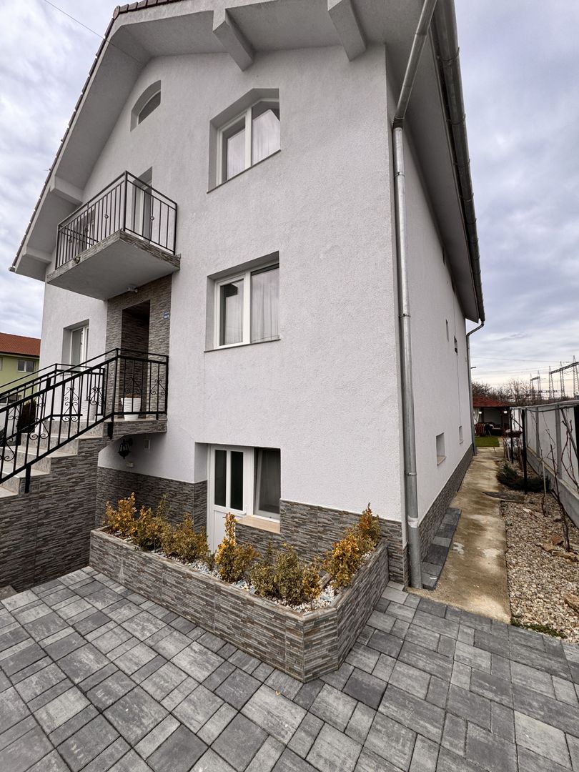 Vilă spațioasă cu 6 camere – Cartierul Viena, Oradea - Poză 26