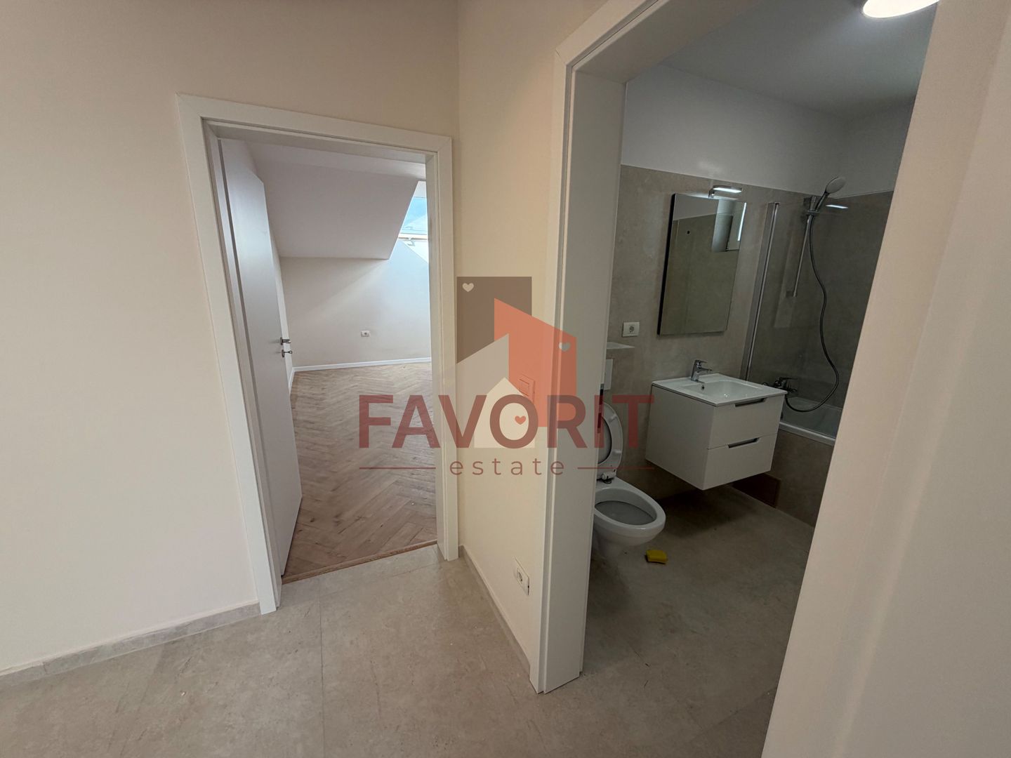 NOU. Disponibil imediat. Decomandat. Zona Soarelui - Poză 12