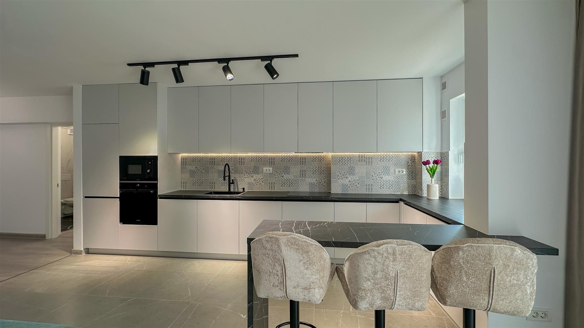 Apartament 3 camere Deosebit | PRIMA INCHIRIERE | View | Parcare + Boxa incluse - Poză 3