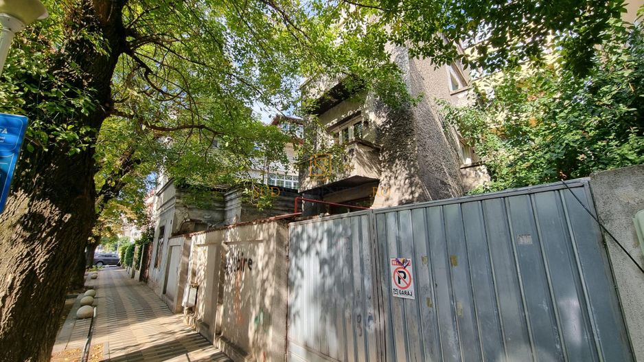 Vila individuala in zona Cotroceni-Parc Izvor, Sector 5 - Poză 2